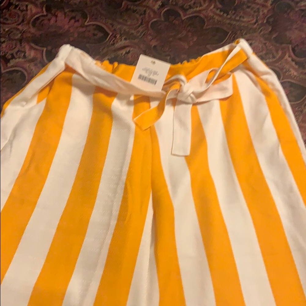 Wide leg stripe pants